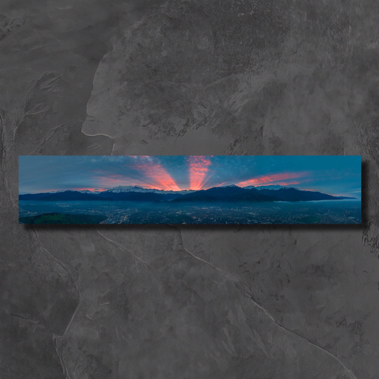 "Espectáculo Matutino de Los Andes, Rayos de Sol bajo las Nubes" - Imagen 12