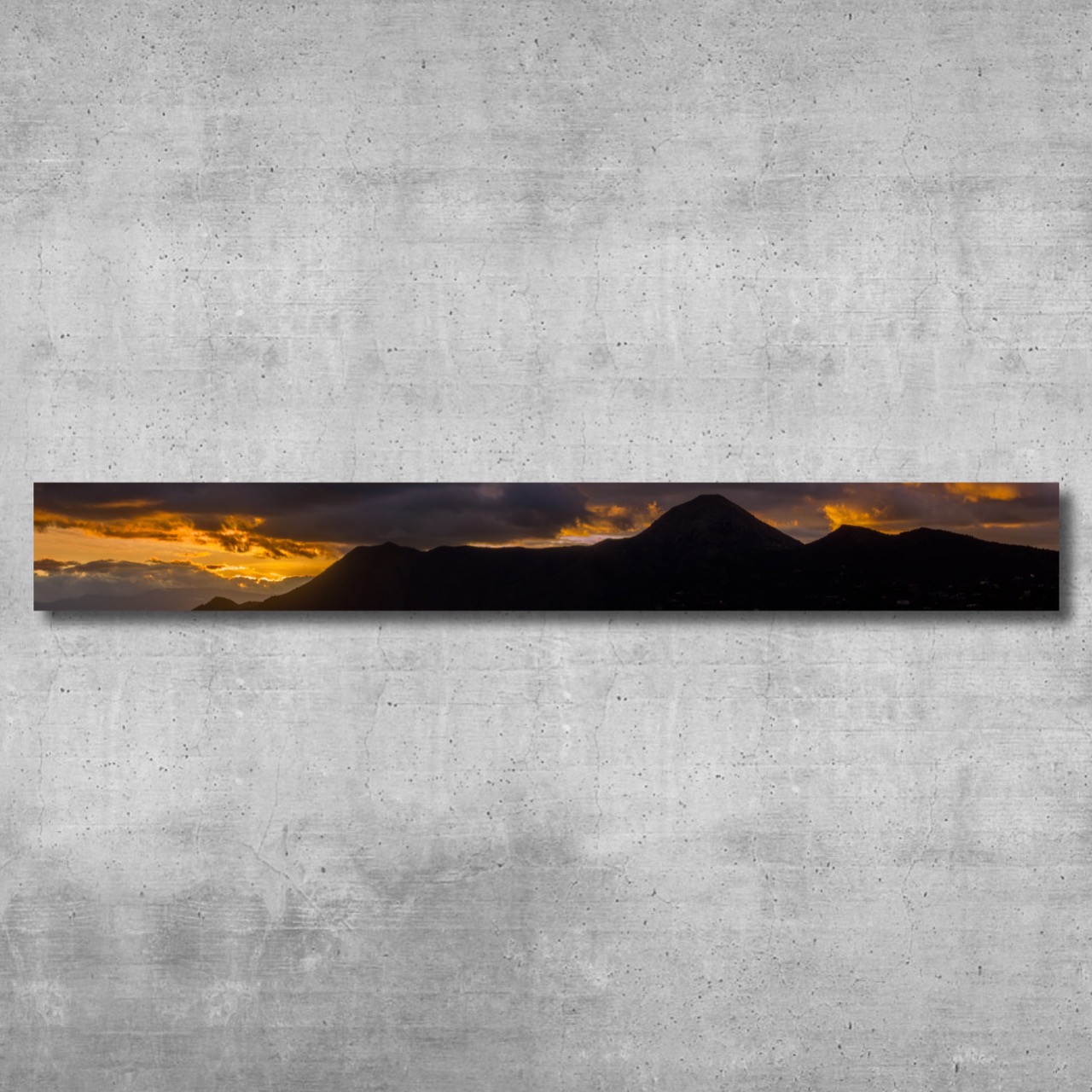 "Atardecer Dorado Sobre la Cuna de la Capital" - Imagen 15