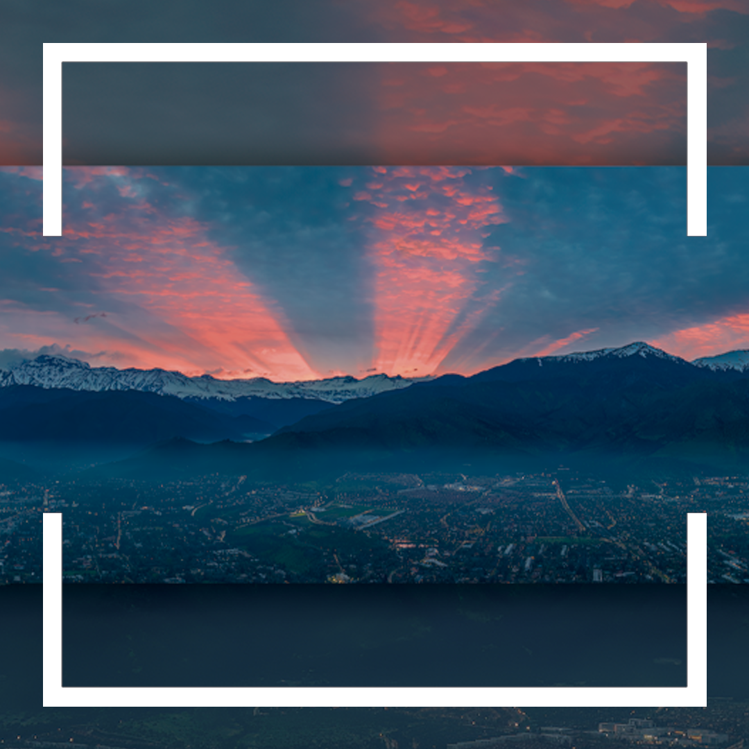 "Espectáculo Matutino de Los Andes, Rayos de Sol bajo las Nubes" - Imagen 1